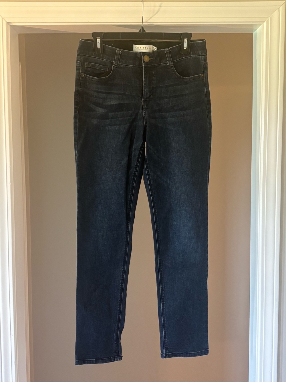 City Blues Women's Skinny Jeans in Dark Indigo Stretch